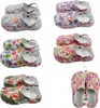 Clogs mit bunten Blumenmuster Produktbild-Vorschau