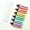 A collection of pastel-colored Stabilo Boss highlighters arranged diagonally on a white background, with handwritten 'Stabilo' text in various pastel shades on a notepad to the left. Anteprima dell’immagine prodotto
