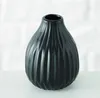 Vaso Esko in porcellana nero opaco H 12 cm Set di 3 Anteprima dell’immagine prodotto 12