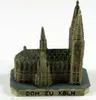 A miniature model of the Cologne Cathedral (Kölner Dom) is shown against a white background. Produktbild-Vorschau