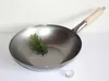 WOK PFANNE 35 cm flacher Boden zum Aufhängen mit Holzgriff Produktbild-Vorschau 4