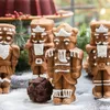 Nordic Ware Nussknacker Weihnachtsbackform Aluminium Produktbild-Vorschau 5