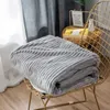Wohndecke 160x200 cm – Weiche & warme Ganzjahresdecke mit Produktbild-Vorschau 9