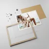 Gerahmtes Poster - Rahmen in heller Eiche - Frau Freiheit Produktbild-Vorschau 4