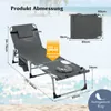 A diagram showing the dimensions of a gray lounge chair on a beach background. Anteprima dell’immagine prodotto
