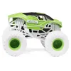 A green and white monster truck toy with the words 'ALIEN INVASION' on its side. Voir les images du produit
