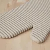 2 Stück Ofenhandschuhe aus geripptem Silikon, Produktbild-Vorschau 3