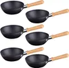 A collage of six individual black woks with light brown wooden handles. Anteprima dell’immagine prodotto