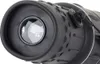 Close-up view of the eyepiece of a monocular. Voir les images du produit