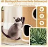 A Siamese cat is scratching a cat tree made of sisal rope. The image includes text highlighting product features and a small inset image of a plant. Produktbild-Vorschau