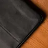 Accezz Leder-Laptoptasche mit Reißverschluss, 13–14 Zoll – Produktbild-Vorschau 5