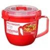 A red Sistema microwave soup mug with a clear lid and a picture of soup on the label. Produktbild-Vorschau