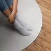 Minimalistisches modernes Muster– Vinyl Fußmatte – Ø 140cm Produktbild-Vorschau 3