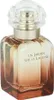 A clear, professional studio shot of a perfume bottle. Voir les images du produit