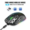 A marketing image showing a wireless gaming mouse with its connectivity options and features highlighted. Produktbild-Vorschau