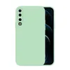 A light green phone case is shown from the back, with a portion of the phone screen visible on the right. Produktbild-Vorschau