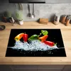 KitchenYeah© Herdabdeckplatte Paprika - Schwarz - Gemüse - Produktbild-Vorschau 2