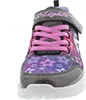 A close-up, front-facing view of a child's sneaker. Produktbild-Vorschau