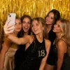 Goldene Partyvorhänge 3er Set – Dekovorhang 250 cm für Geburtstag & Party – Glitzernde Hintergrundde Produktbild-Vorschau