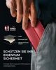A hand is placing a red phone case into a pocket. The image includes diagrams and text explaining features. Produktbild-Vorschau