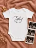 Baby body 2027 Schwangerschaft verkünden Oma Opa Geschenk Produktbild-Vorschau 1