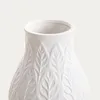 HOMLA NATTO Ceramiczny wazon z wytłoczeniami w kolorze ecru Podgląd zdjęcia produktu 5