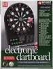 A product shot of an electronic dartboard with packaging elements and feature descriptions. Náhľad obrázku produktu