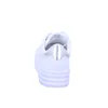 A white sneaker with a silver accent on the heel is shown from the back against a white background. Produktbild-Vorschau