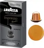 A box of Lavazza Espresso Maestro Ristretto coffee capsules, with a single capsule and a close-up of the coffee grounds shown separately. Produktbild-Vorschau