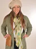 styleBREAKER Damen Schal mit buntem Batik Blumen Muster und Produktbild-Vorschau 3