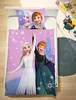 A Disney Frozen themed duvet cover and pillowcase set displayed on a bed. Produktbild-Vorschau