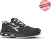 A black and gray safety shoe is shown against a white background. Voir les images du produit