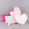 Magma Deko Kissen Fluffy Herzform mit Herzen rosa 40x35cm Produktbild-Vorschau 5