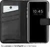 Selencia Genuine Leather Bookcase dla Apple iPhone 12 (Pro) Podgląd zdjęcia produktu 3