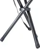 Close-up view of the legs and support structure of a black foldable stool. Anteprima dell’immagine prodotto