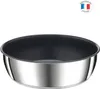A close-up studio shot of a stainless steel saucepan with a black interior. Anteprima dell’immagine prodotto