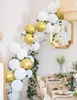 60-teiliges Ballonbogen-Set Weiß + Gold mit Produktbild-Vorschau 3