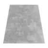 A gray rug with a diamond pattern is shown from a slightly elevated angle on a white background. Anteprima dell’immagine prodotto