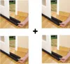 Four images showing a person installing a draft stopper under a door. Anteprima dell’immagine prodotto