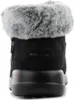 The back view of a black Skechers boot with a gray faux fur trim. Voir les images du produit