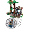 A LEGO Jurassic World Carnotaurus Gyrosphere Escape playset with a minifigure inside a gyrosphere. Produktbild-Vorschau