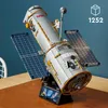 LEGO ICONS Kosmiczny Teleskop Hubble’a, Zestaw do Podgląd zdjęcia produktu 12