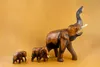 Elefant laufend, Holz-Elefant mit erhobenen Rüssel, Produktbild-Vorschau 7