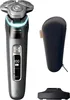 A Philips Series 9000 Prestige shaver, its charging stand, and a travel case are displayed against a white background. Podgląd zdjęcia produktu
