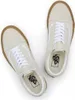 A pair of Vans Old Skool sneakers are shown from a top-down perspective against a white background. Produktbild-Vorschau