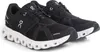 A pair of black and white ON Running sneakers. Anteprima dell’immagine prodotto