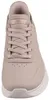 Auf dem Bild ist ein Freizeitschuh in der Farbe Beige zu sehen der auf einer weißen Fläche steht. Man sieht den Schuh von der rechten Seite sodass die Außenseite gut sichtbar ist. Produktbild-Vorschau