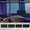 Digitale wekker, werkt op batterijen, met grote Productafbeelding-voorbeeld 7