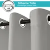 Close-up of outdoor curtains with grommets on a rod, with a graphic overlay indicating product features. Produktbild-Vorschau