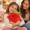 Jouet en peluche en forme de fruit – FRUITMELLO, fraise Voir les images du produit 6